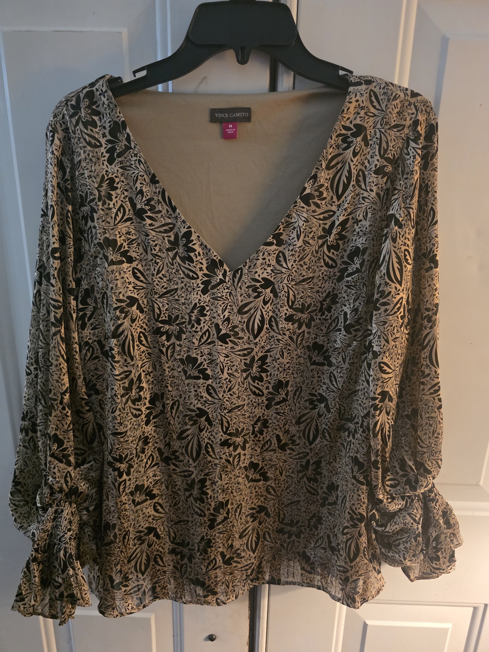 Vince Camuto Black Floral V-Neck Long-Sleeve Blouse on Beige